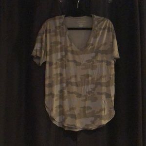 American eagle camo tee